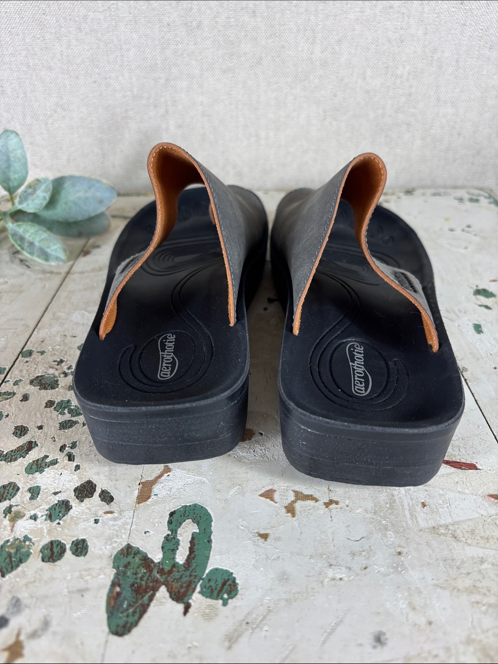 Aerothotic > Slip on Leather Top Sandal 38/7.5 - Picture 8 of 8